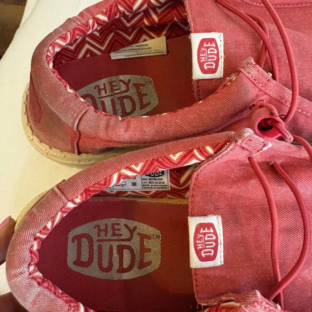 Hey Dude Wally Canvas Karanda Red Mens Size 10 Slip On Loafers